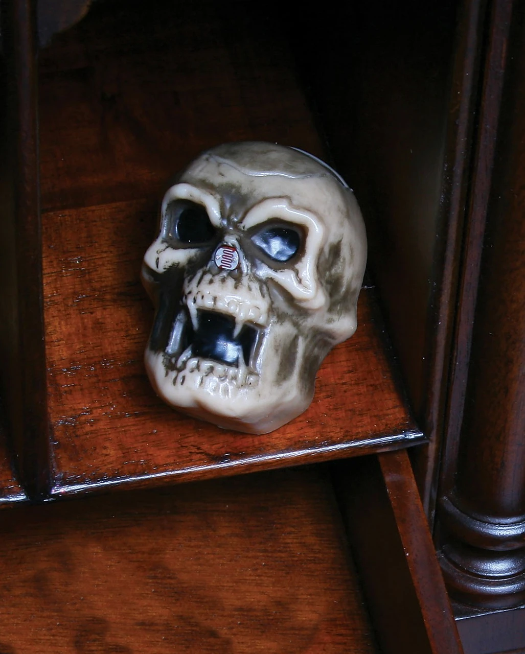 Hidden Screamer Totenkopf Mit Sound 2 Hidden Screamer Totenkopf Mit Sound – Bild 2