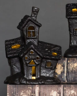 Beleuchtete Grusel Glitzer Geisterhaus Deko 6 Beleuchtete Grusel Glitzer Geisterhaus Deko -Halloween Serien Geschäft scary glitter geisterhaus deko mit led scary glitter light up haunted house halloween spukhaus deko 53048 3