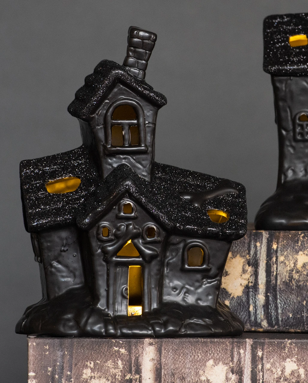 Beleuchtete Grusel Glitzer Geisterhaus Deko 3 Beleuchtete Grusel Glitzer Geisterhaus Deko – Bild 3