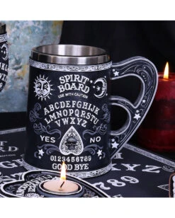 Ouija Board Bierkrug 11 Ouija Board Bierkrug -Halloween Serien Geschäft spirit board biekrug ouija board bierkrug spirit board tankard halloween tischdeko 51070 06