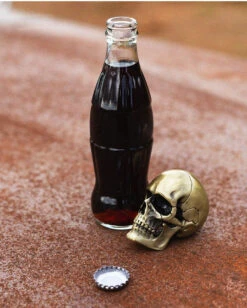 Crack One Open Totenschädel Flaschenöffner -Halloween Serien Geschäft totenkopf flaschenoeffner totenschaedel flaschenoeffner skull bottle opener halloween homeware 54164 03