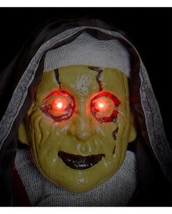Untote Nonne Mit Blinkenden Augen 137cm -Halloween Serien Geschäft zombie nonne mit blinkenden augen zombie nun with blinking eyes halloween haengefigur halloween deko 51742 03